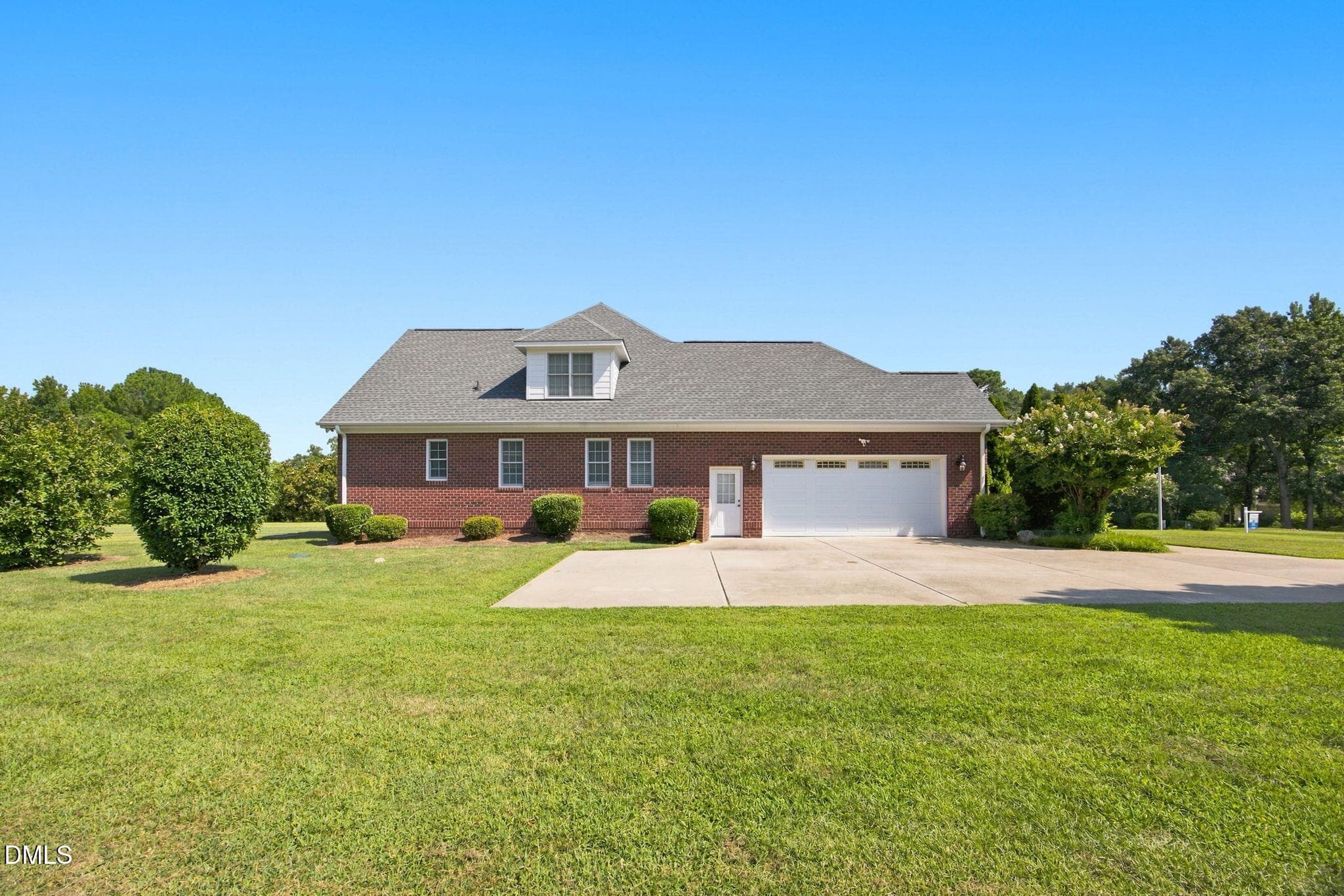 13-web-or-mls-484A_1927 - 5120 Bartizan Drive, Holly Springs, NC 27540, Holly Springs