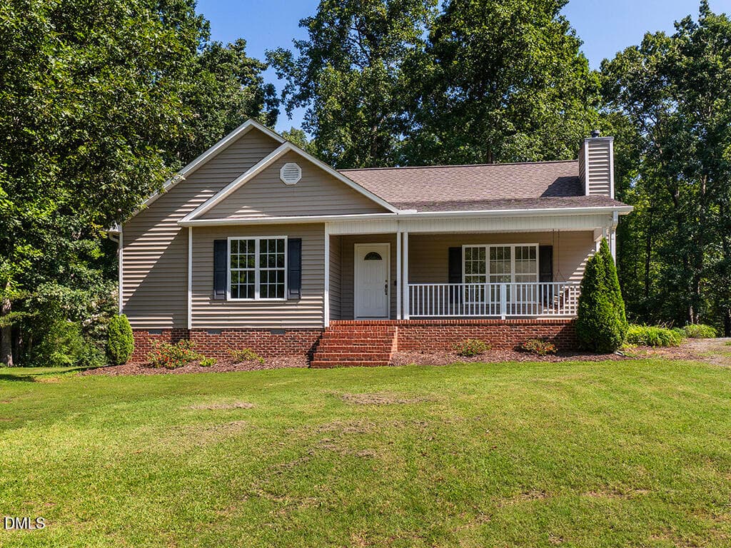 02 3955_ChucksCt New Front2_MLS - 3955 Chucks Court, Burlington, NC 27215