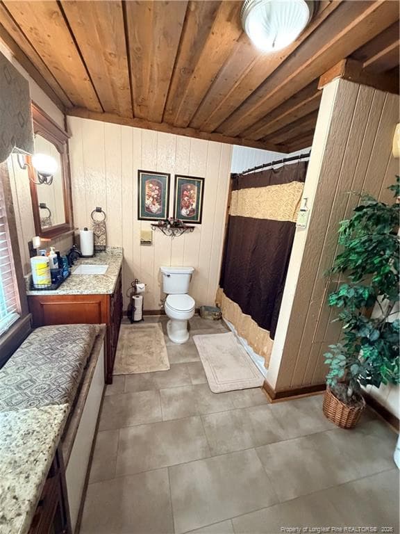 GUEST BATH - 823 Abbott Road, Henderson, NC 27537, Henderson