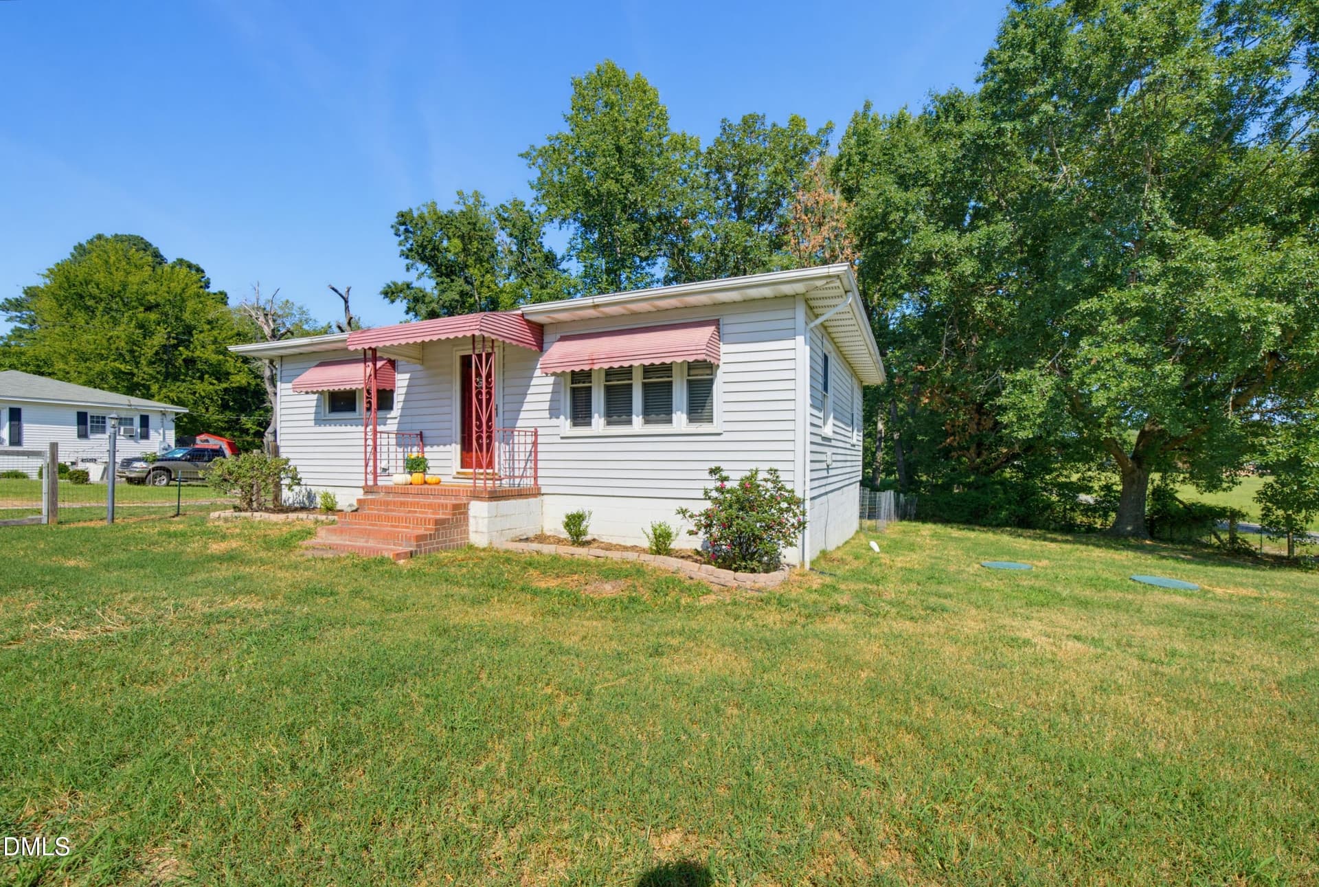 Exterior Cottage_Right Corner View - 14928 Creedmoor Road N, Wake Forest, NC 27587