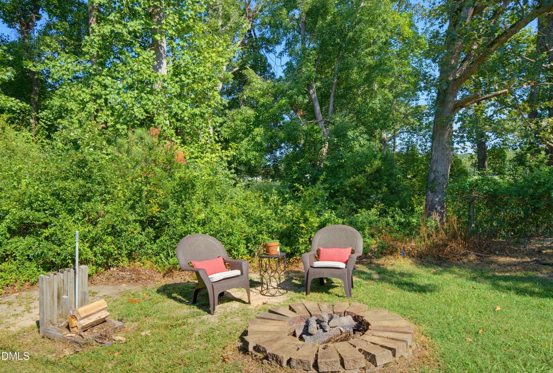 Fire Pit - 14928 Creedmoor Road N, Wake Forest, NC 27587