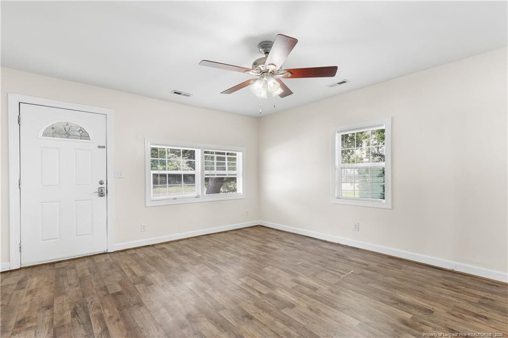 Photo 3 - 219 W Brocklyn Street, Benson, NC 27504, Benson