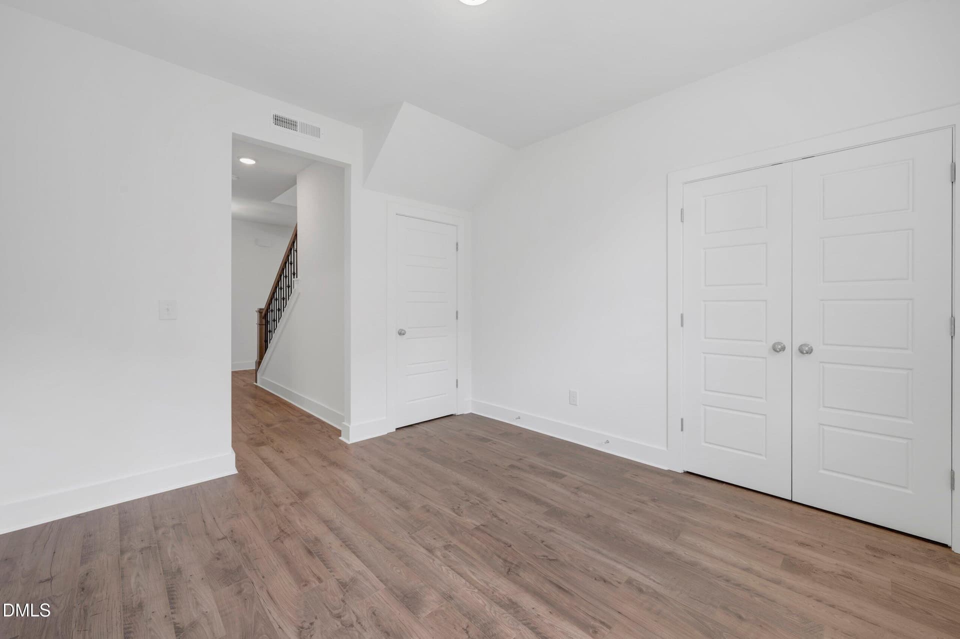 Flex Room - 144 Golfview Avenue, Benson, NC 27504