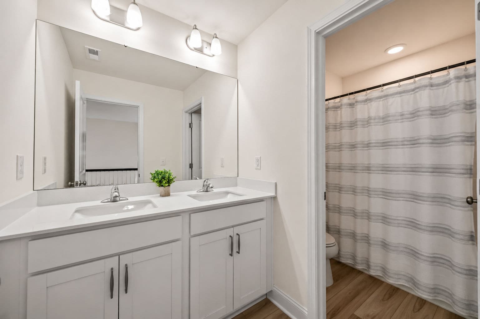 Upstairs Bathroom - 25 Shining Amber Way, Franklinton, NC 27525, Franklinton