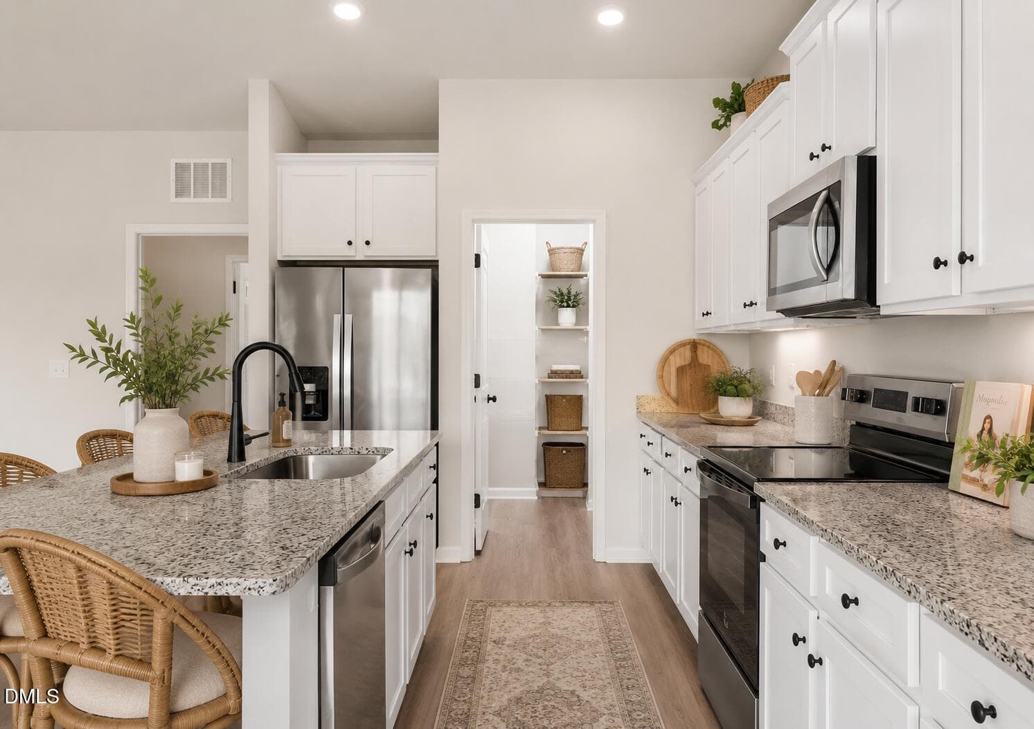 Cary Kitchen - 204 Independence Lane, Oxford, NC 27565
