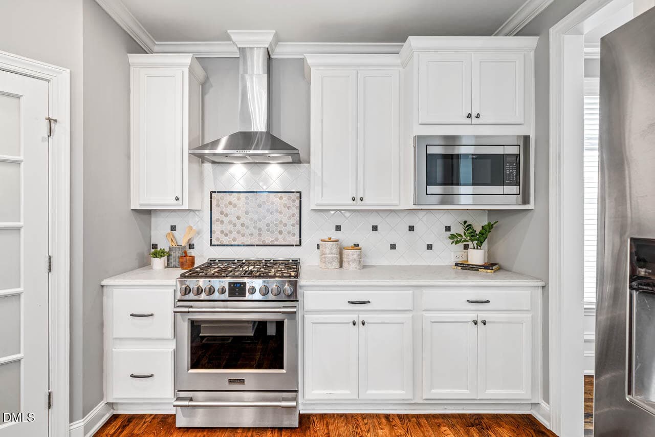 Professional Stainless Appliances - 443 Boulder Point Drive, Chapel Hill, NC 27516