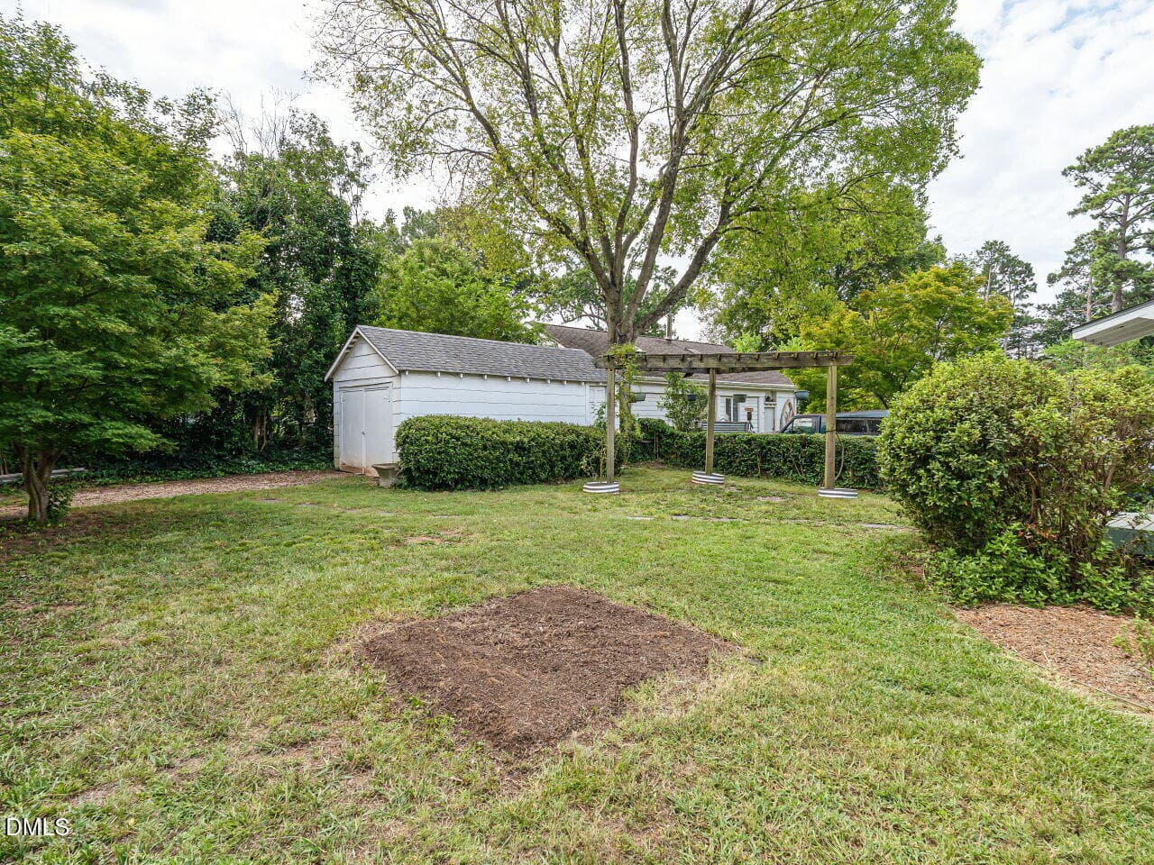 027-1280x960-backyard - 1411 Doughton Street, Raleigh, NC 27608, Raleigh