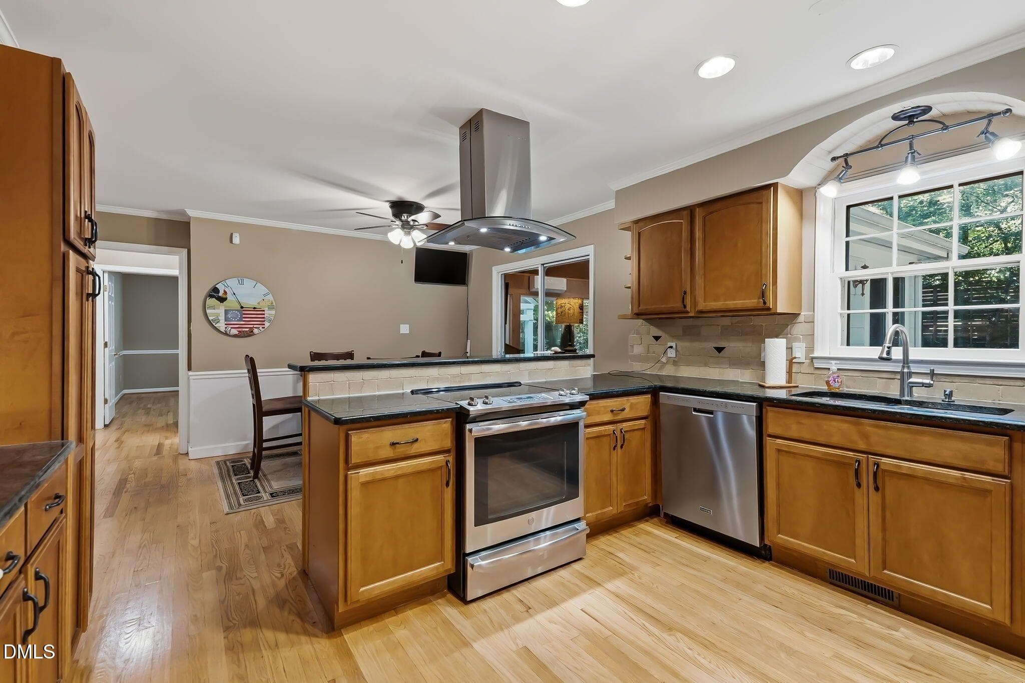 . - 2537 Booker Creek Road, Chapel Hill, NC 27514, Chapel Hill