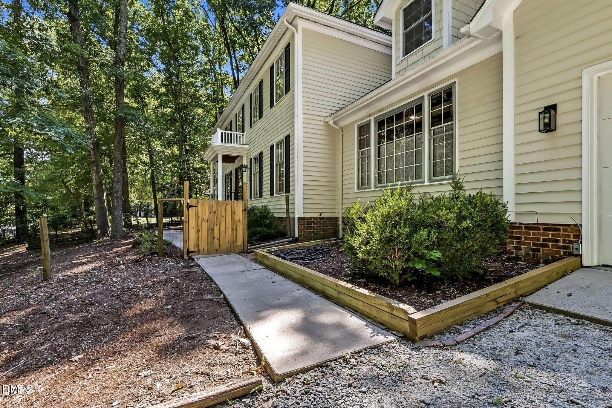 . - 2537 Booker Creek Road, Chapel Hill, NC 27514, Chapel Hill