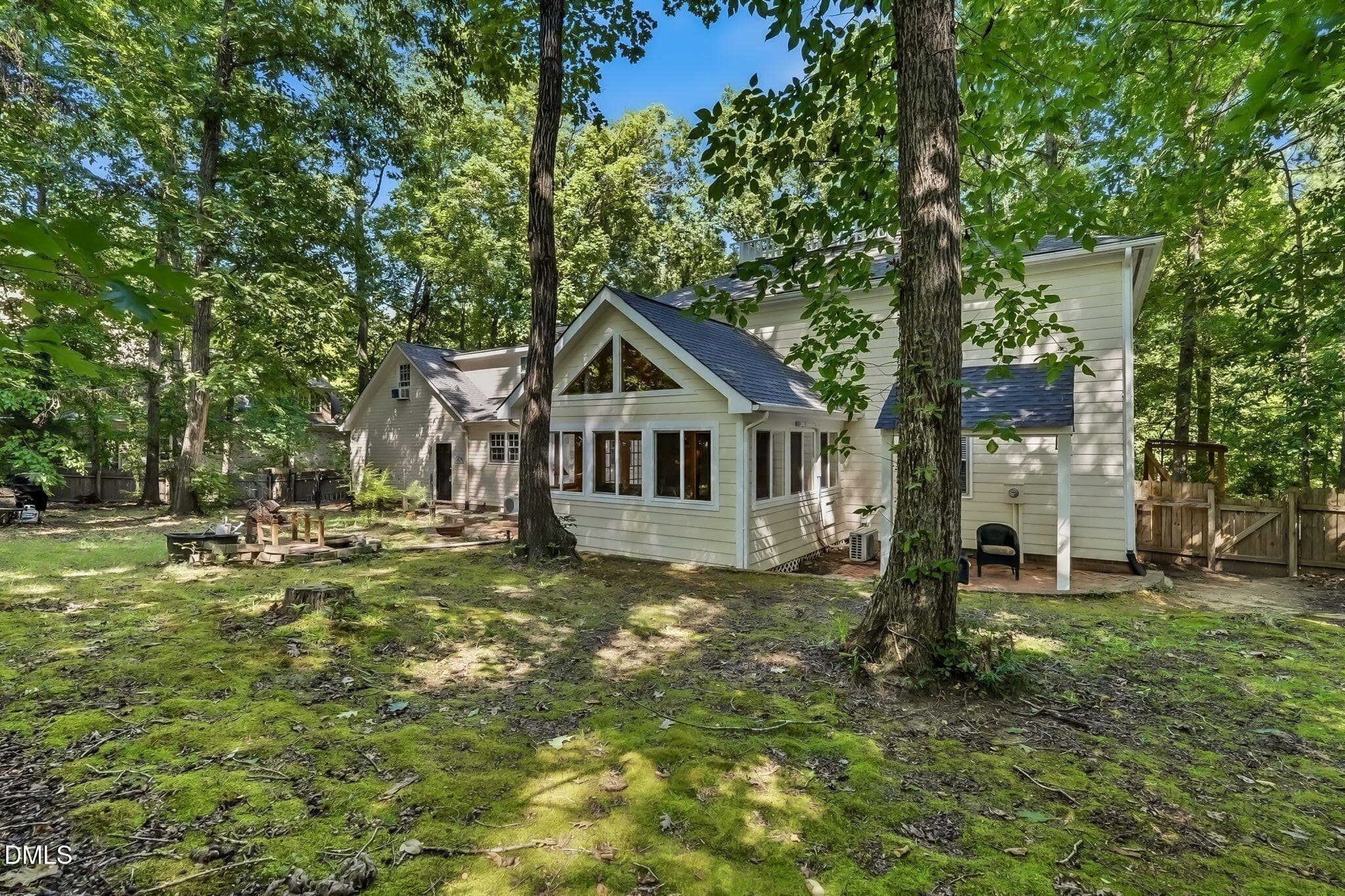 . - 2537 Booker Creek Road, Chapel Hill, NC 27514, Chapel Hill