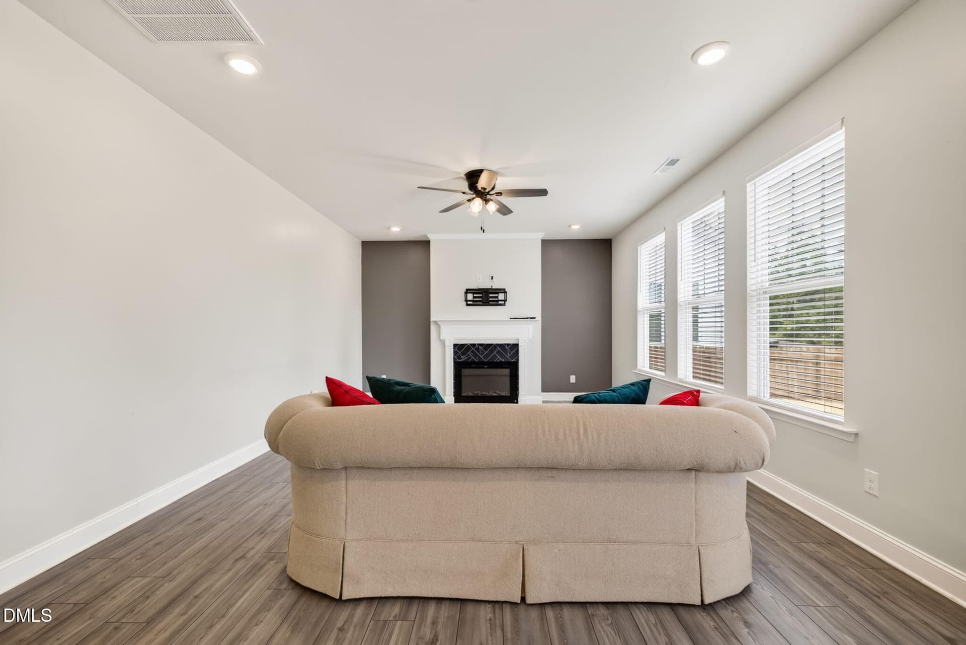 20-web-or-mls-IMG_3515 - 1408 Weavers Trace Drive, Zebulon, NC 27597
