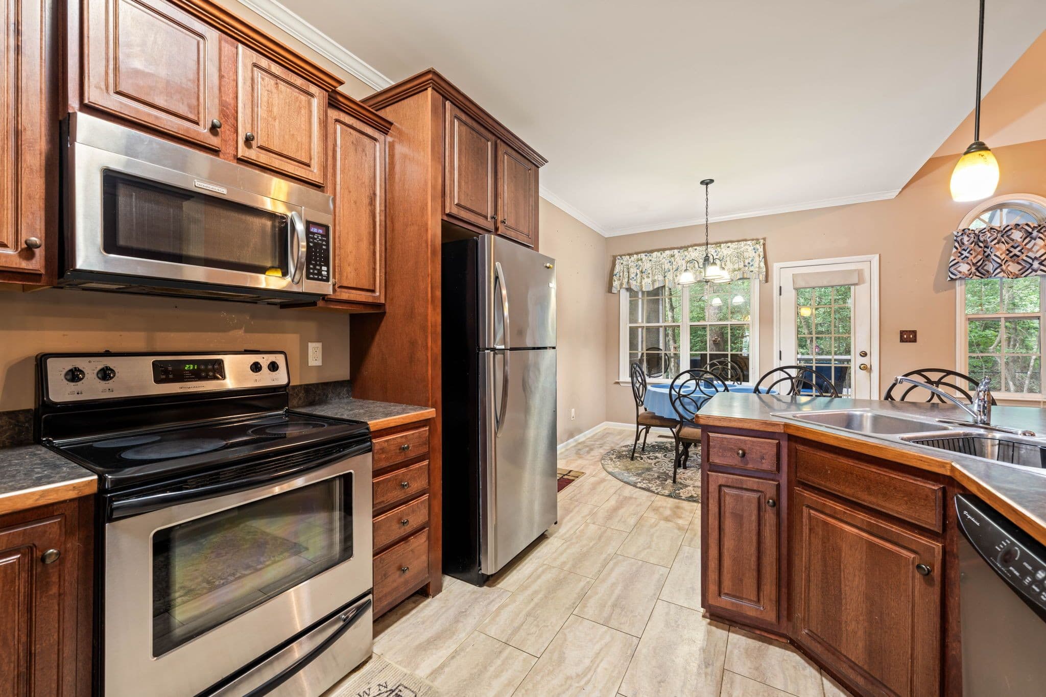 10-web-or-mls-DSC00327.jpg - 120 Green Way, Four Oaks, NC 27524, Four Oaks