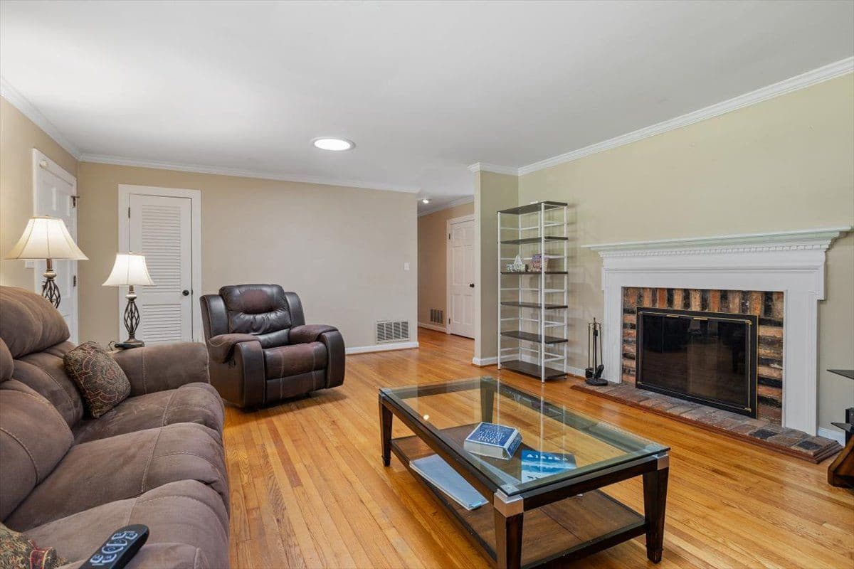 Photo 16 - 4100 Picardy Drive, Raleigh, NC 27612, Raleigh