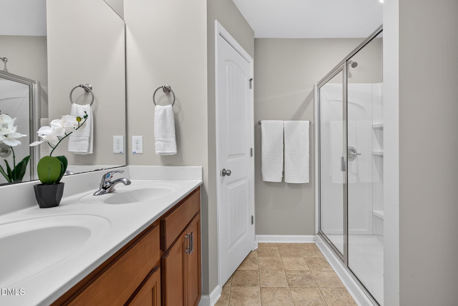55_NJO09540 - 12 E Willow Trace Way, Clayton, NC 27527