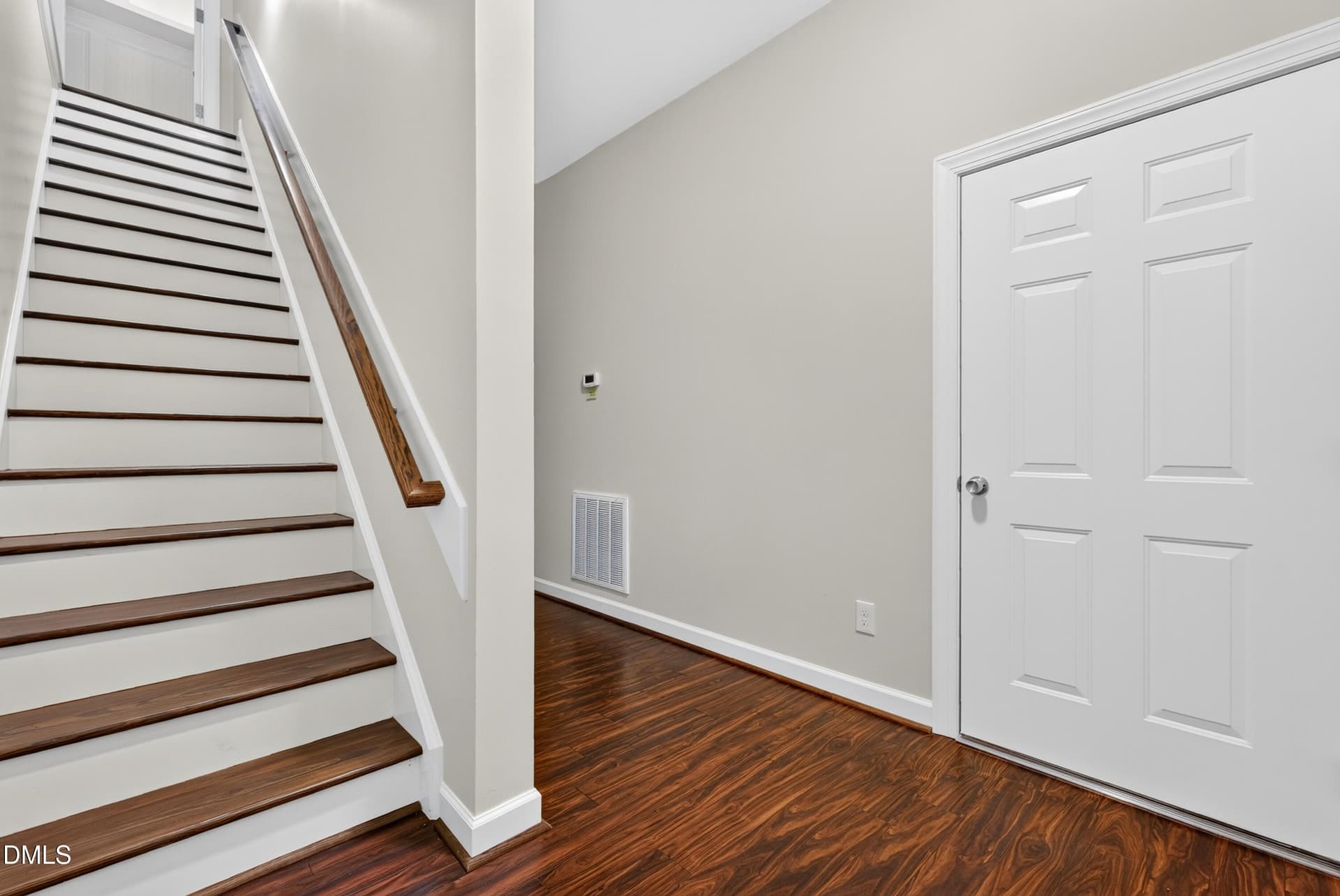 042 - 121 Harvestwood Drive, Apex, NC 27539