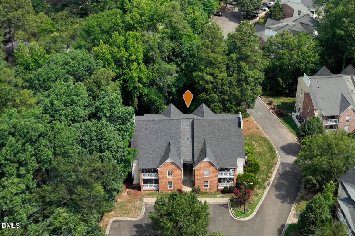 Building 1005 - 1005 Kingswood Drive E, Chapel Hill, NC 27517, Chapel Hill
