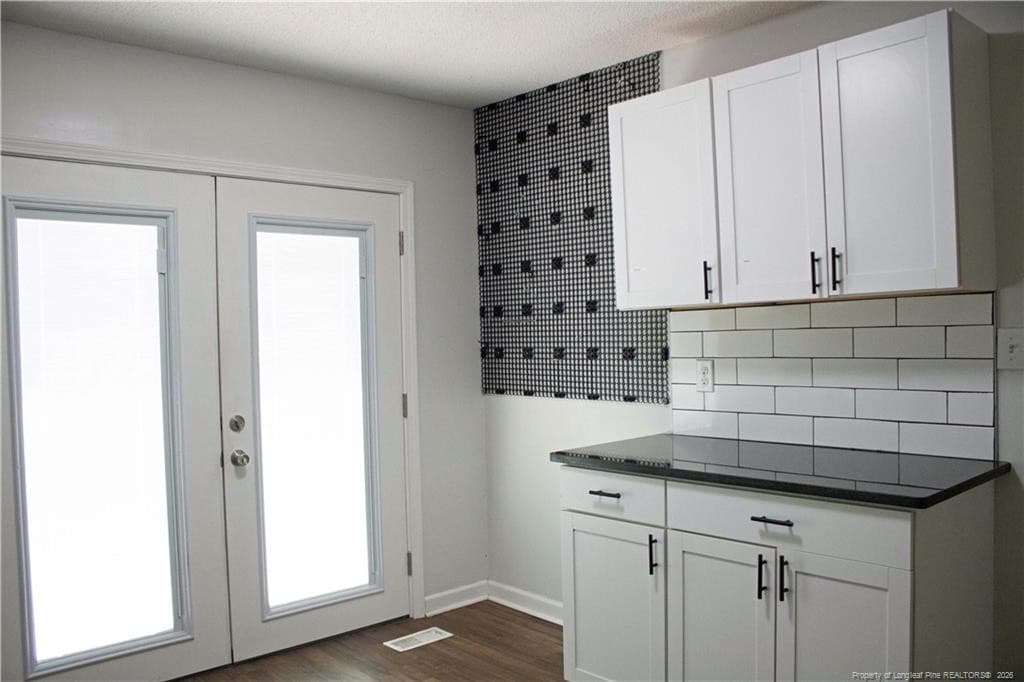 Photo 5 - 5839 Rivercroft Road, Fayetteville, NC 28304, Fayetteville
