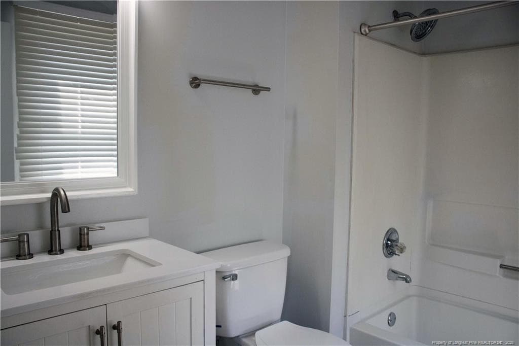 Primary bedroom bath - 5839 Rivercroft Road, Fayetteville, NC 28304, Fayetteville