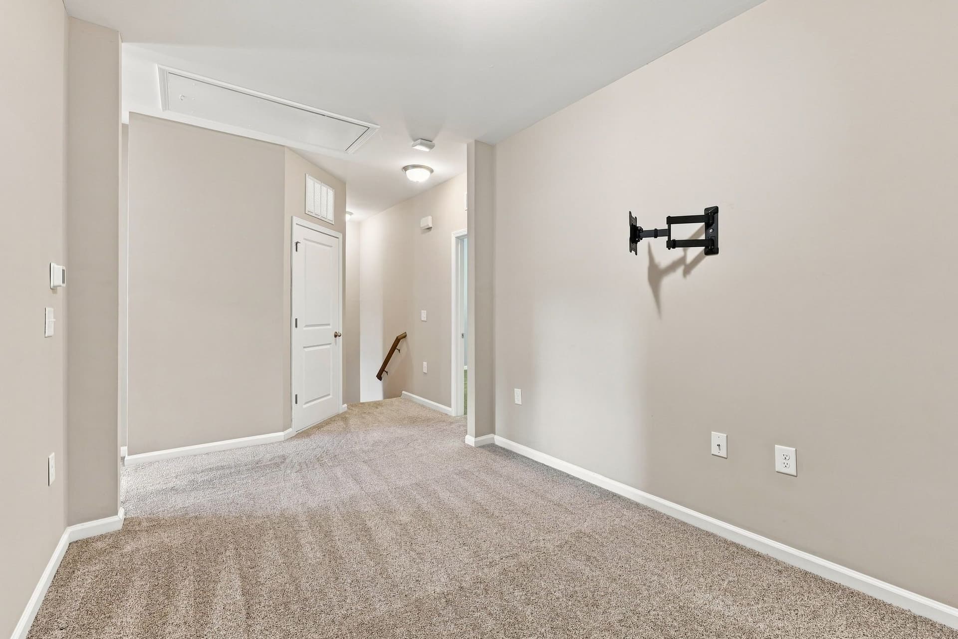 29-web-or-mls-IMG_4534_Edit.jpg - 409 Great Eno Path, Hillsborough, NC 27278