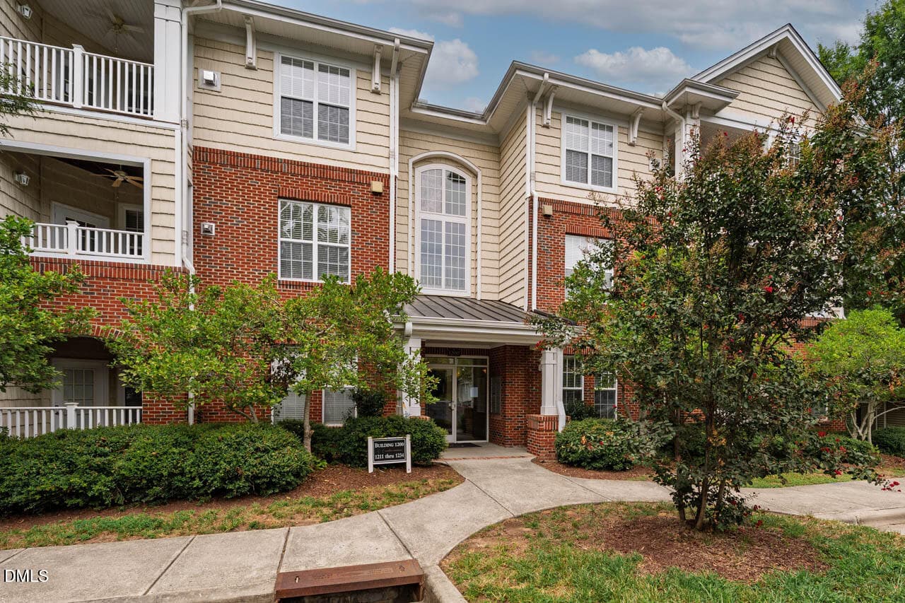 1221ArborgateCir2-025 - 1221 Arborgate Circle, Chapel Hill, NC 27514, Chapel Hill