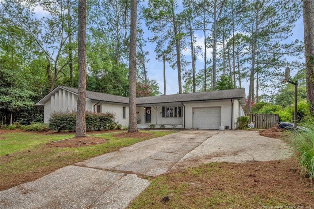 Front - 3315 Jura Drive, Fayetteville, NC 28303, Fayetteville