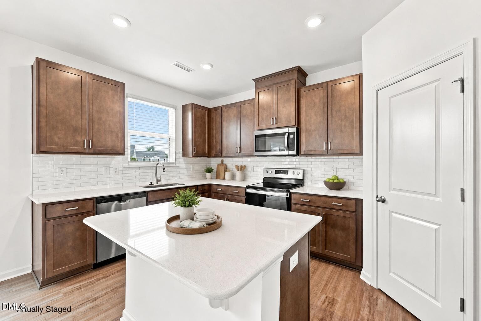 Kitchen - 801 Emmer St - 801 Emmer Street, Rolesville, NC 27571