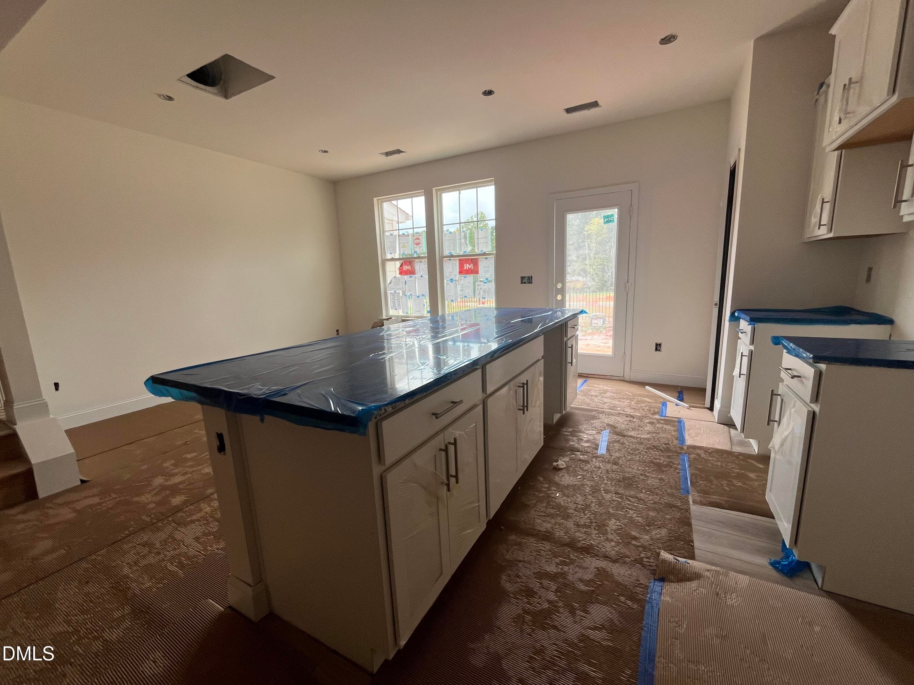 Kitch w/9' Island - 1341 Hammond Drive, Mebane, NC 27302, Mebane