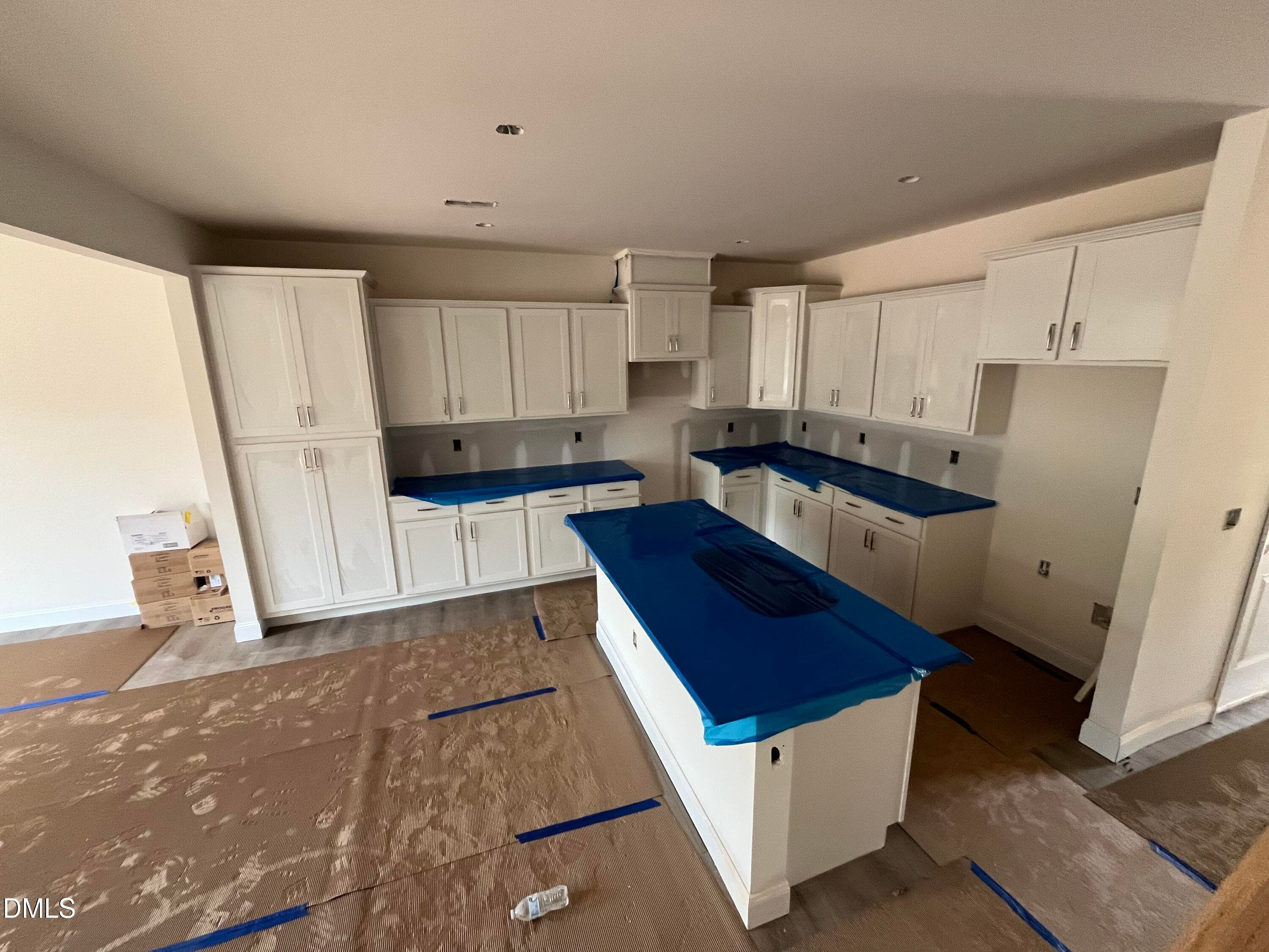 floor to ceiling pantry - 1345 Hammond Drive, Mebane, NC 27302, Mebane