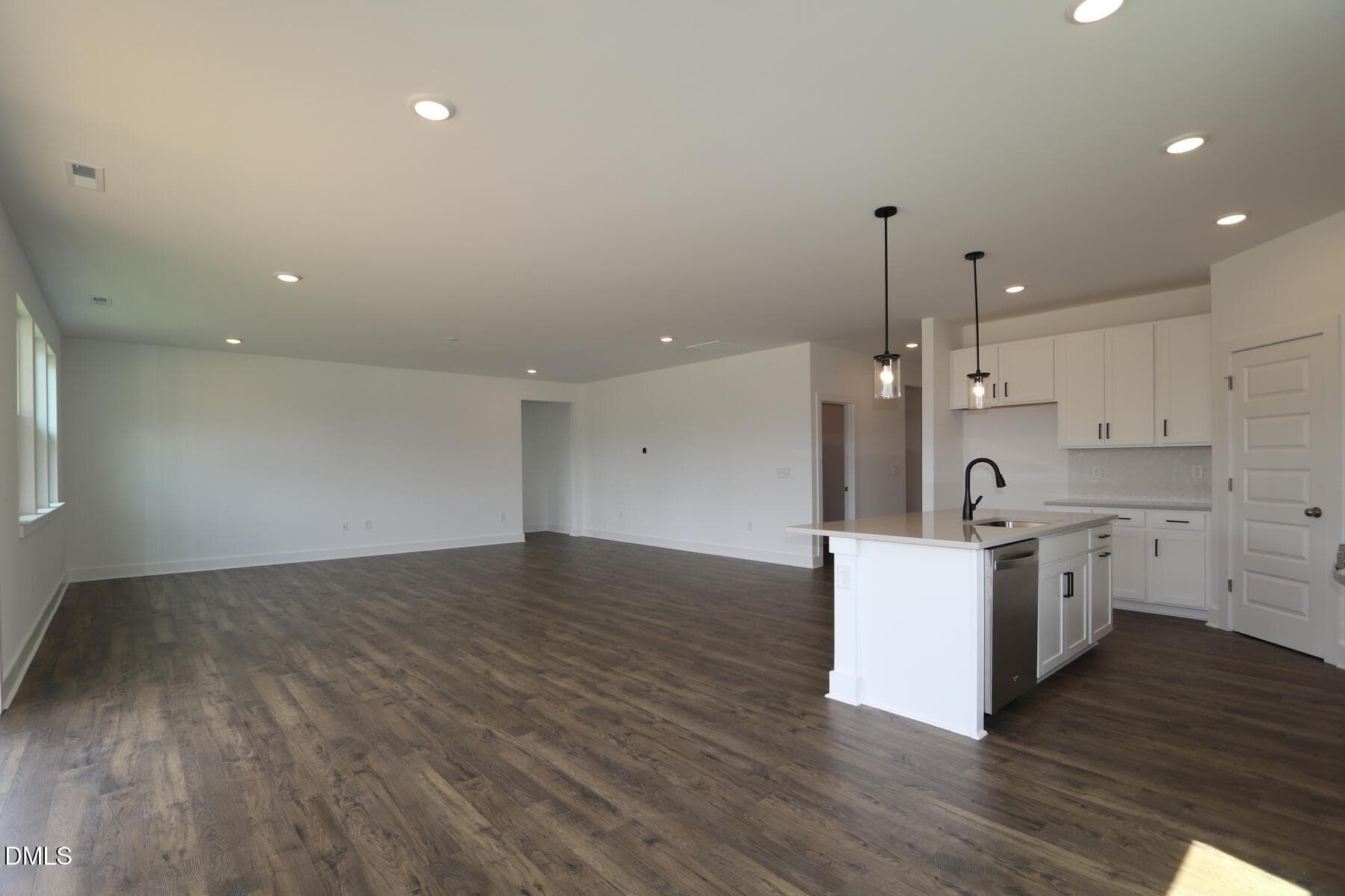 [L69_z011]none11 - 35 Windward Place, Lillington, NC 27546