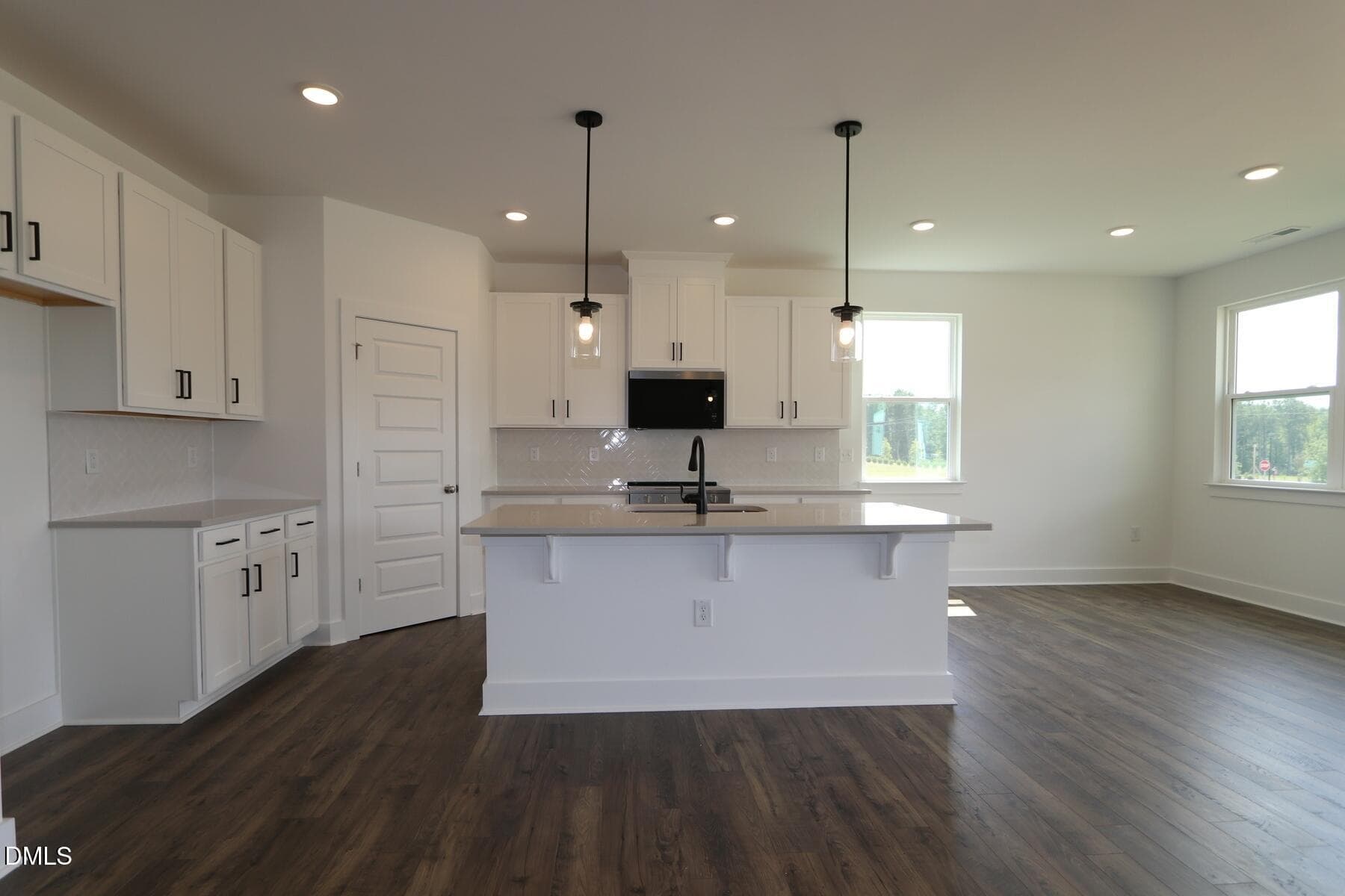 [L69_z014]none14 - 35 Windward Place, Lillington, NC 27546