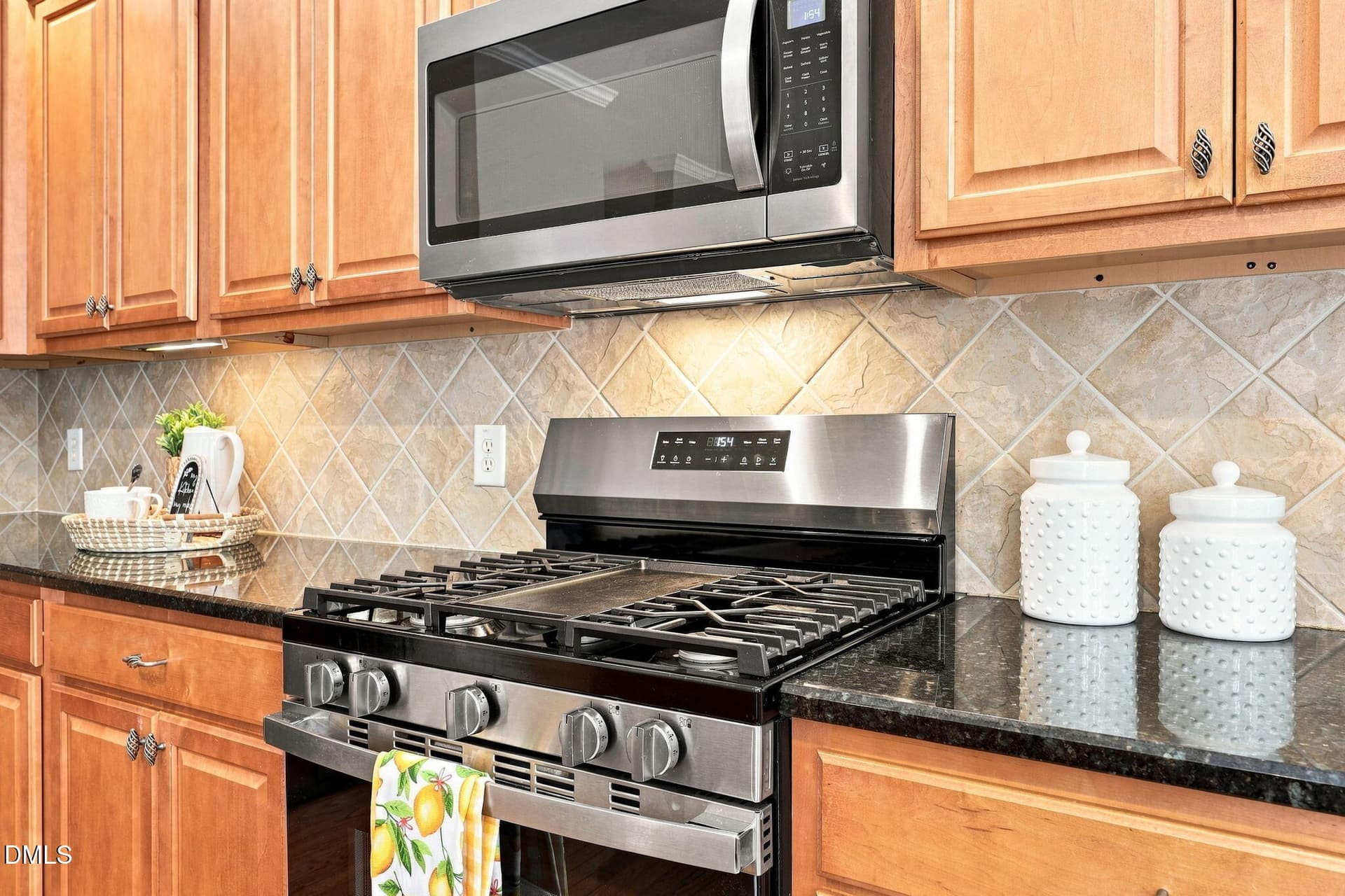 Gas Range - 9301 Bramden Court, Wake Forest, NC 27587