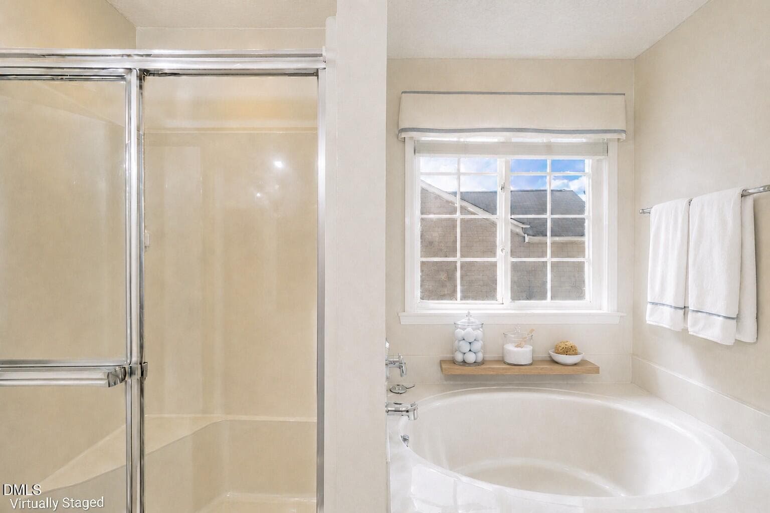 Shower/Tub virtual - 1320 Marbank Street, Wake Forest, NC 27587