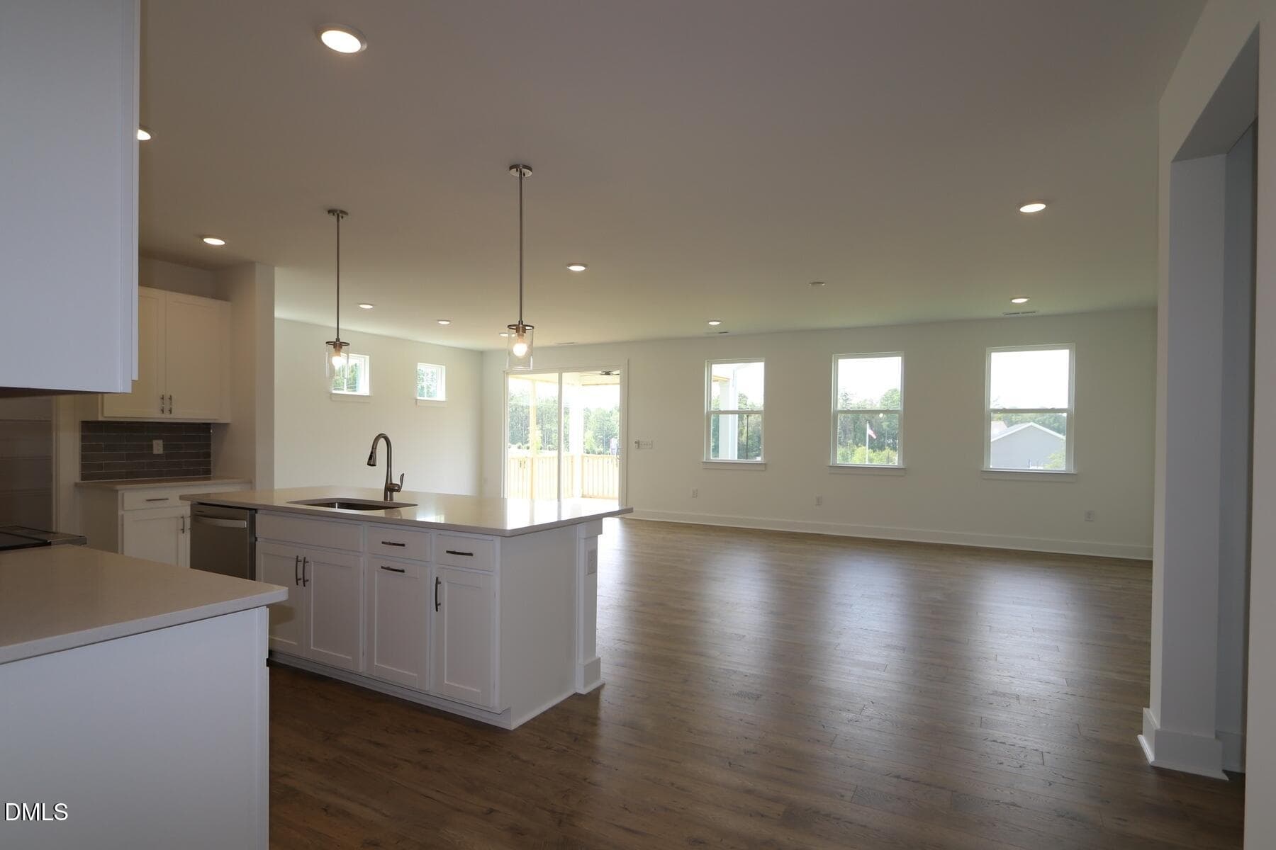 [L70_z015]none15 - 17 Windward Place, Lillington, NC 27546