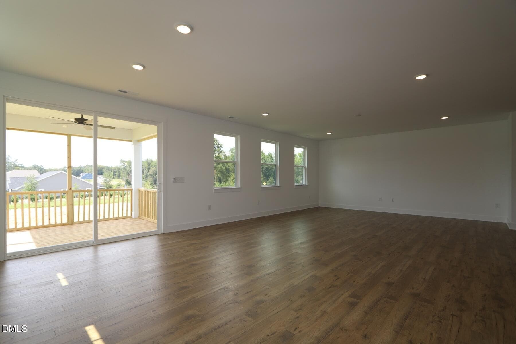 [L70_z030]none30 - 17 Windward Place, Lillington, NC 27546