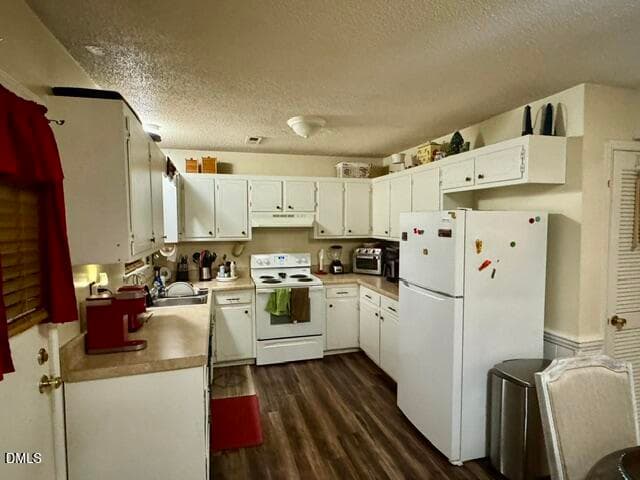 Two BR Kitchen - 133 Rainbow Court, Cary, NC 27511