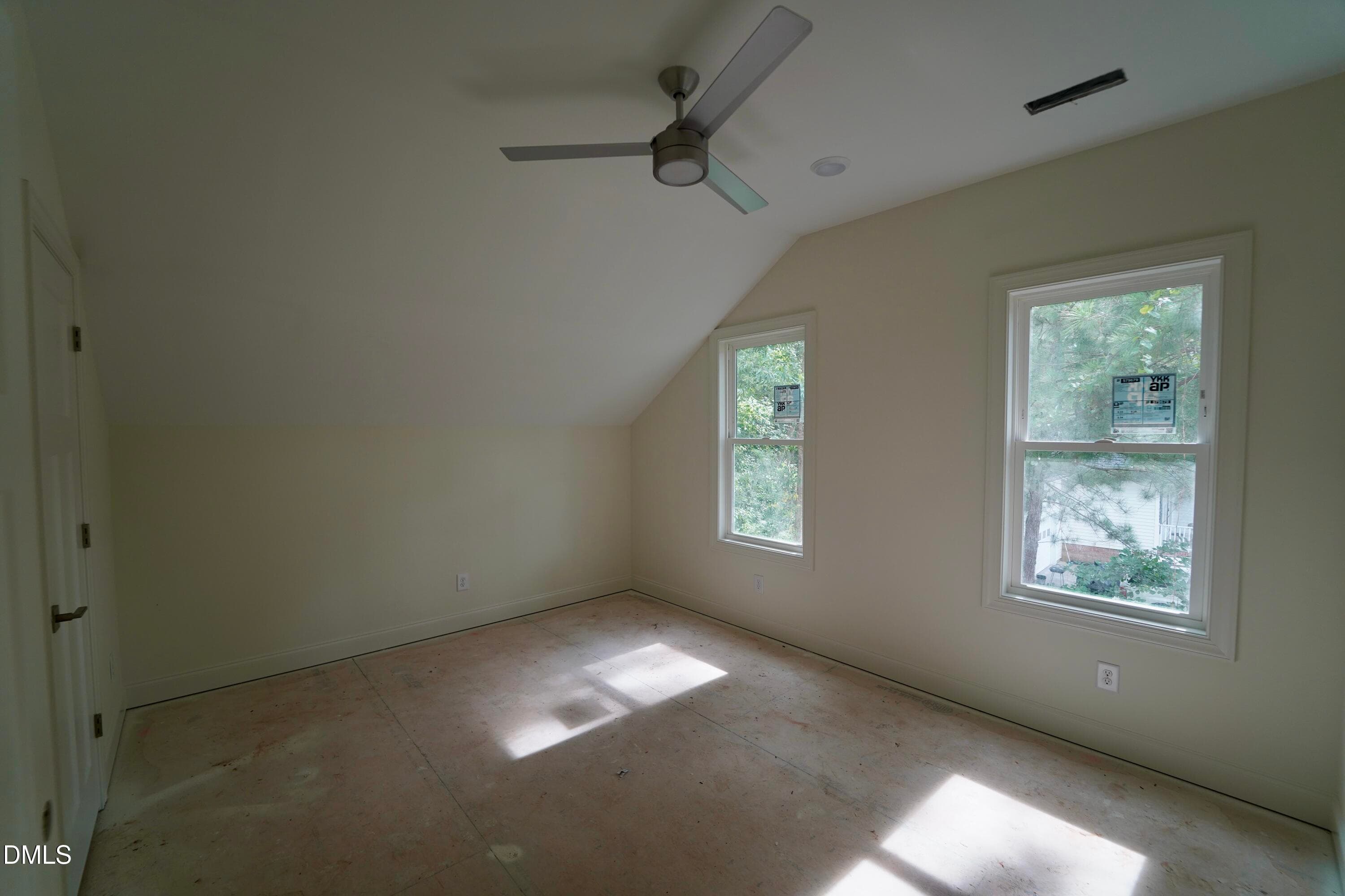 DSC08640 - 209 W Franklin Street, Zebulon, NC 27597