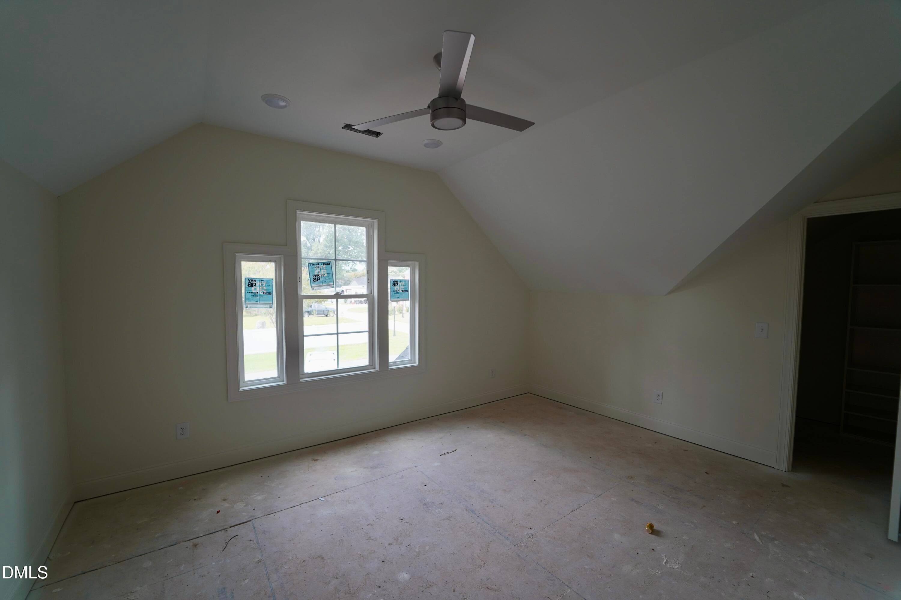 DSC08641 - 209 W Franklin Street, Zebulon, NC 27597