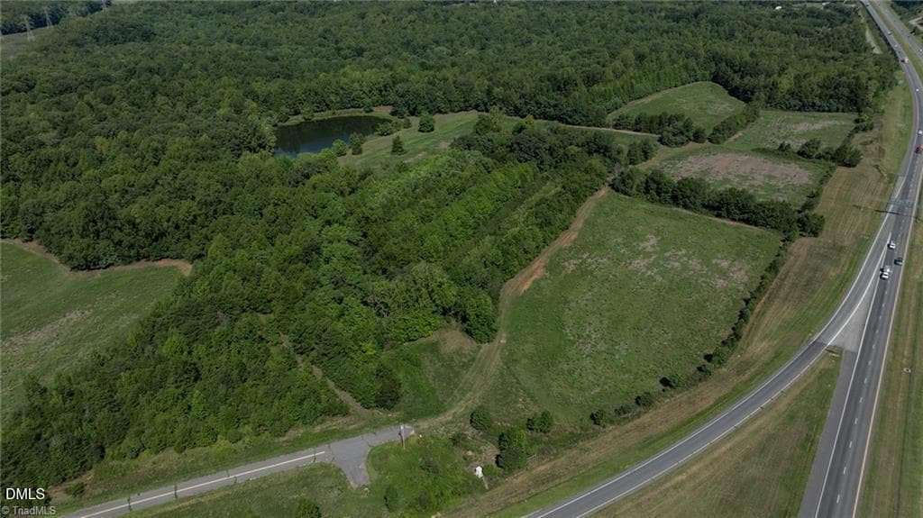 5701- N 220-16 - 5701 Us-220, Stokesdale, NC 27357, Stokesdale