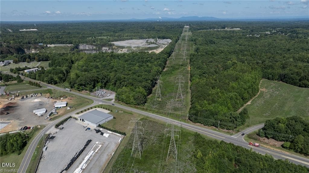 5701- N 220-14 - 5701 Us-220, Stokesdale, NC 27357, Stokesdale