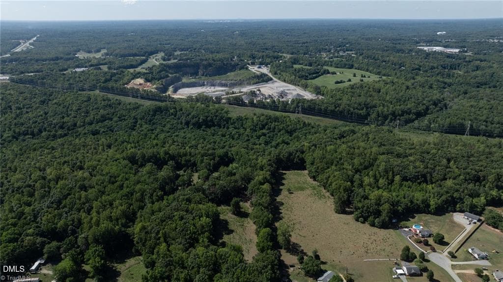 5701- N 220-11 - 5701 Us-220, Stokesdale, NC 27357