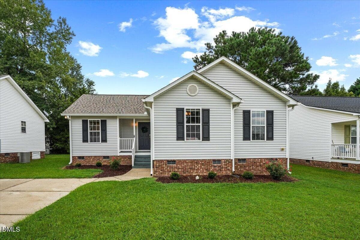 01-629 Avondale Dr-1 - 629 Avondale Drive, Clayton, NC 27520