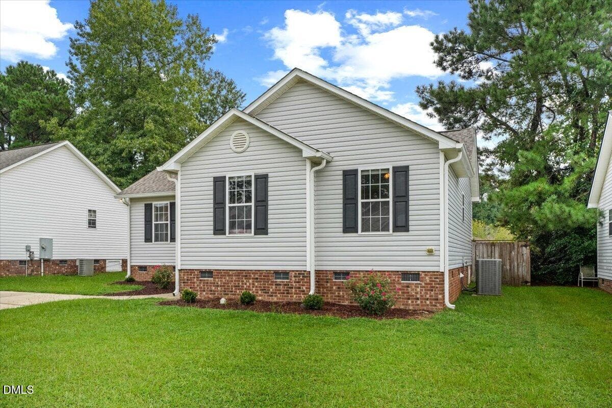 04-629 Avondale Dr-4 - 629 Avondale Drive, Clayton, NC 27520