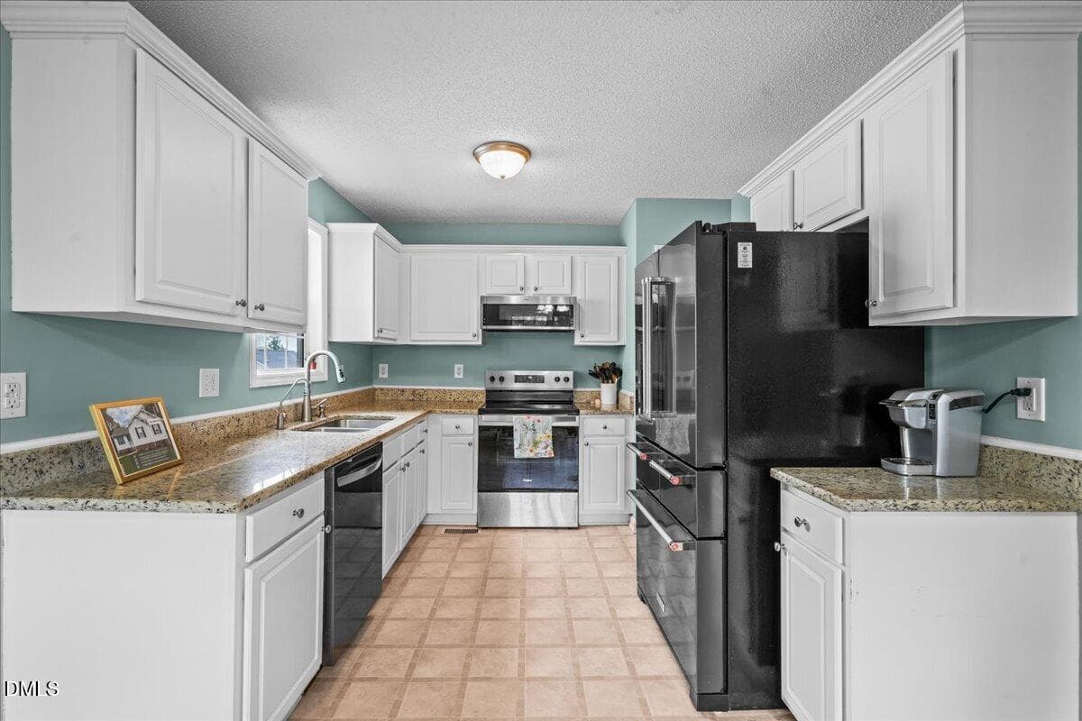 18-629 Avondale Dr-18 - 629 Avondale Drive, Clayton, NC 27520