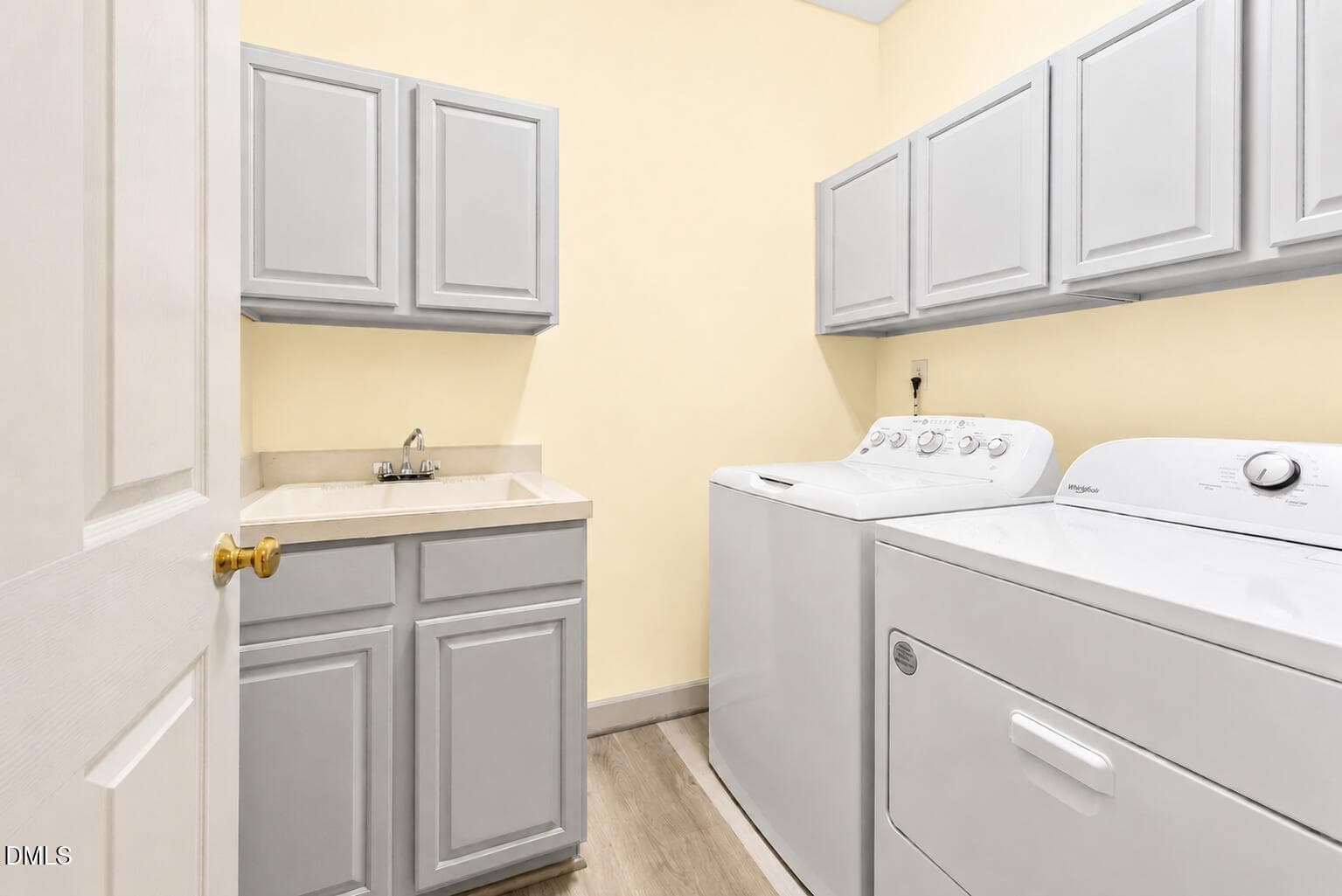 laundry - 101 Greygate Place, Cary, NC 27518, Cary