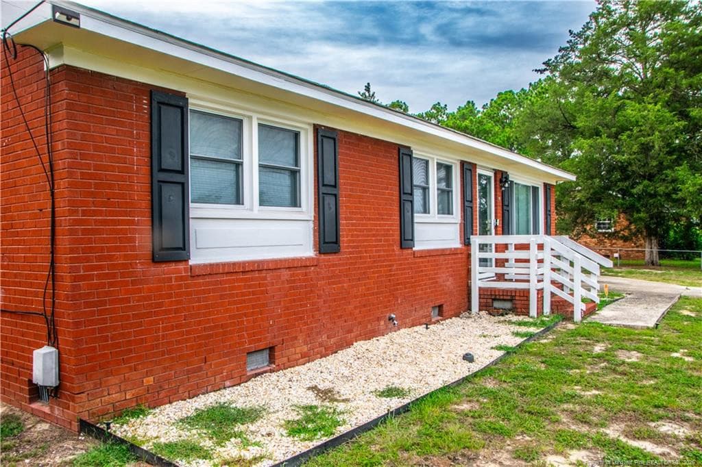 Photo 3 - 5762 Dove Drive, Hope Mills, NC 28348