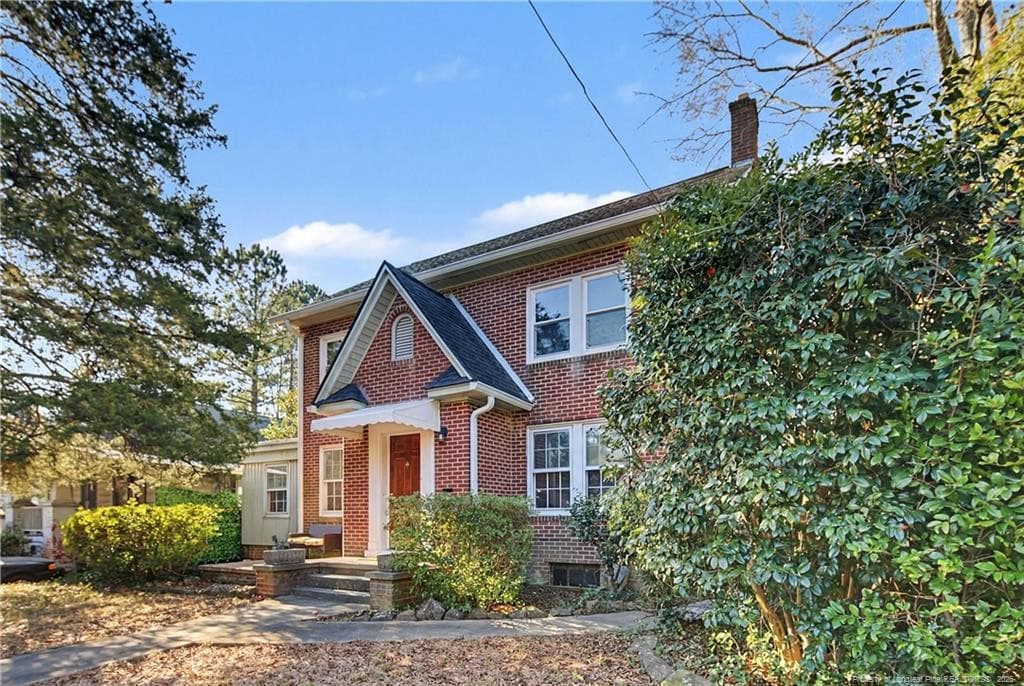 Photo 2 - 207 Hillcrest Avenue, Fayetteville, NC 28305, Fayetteville