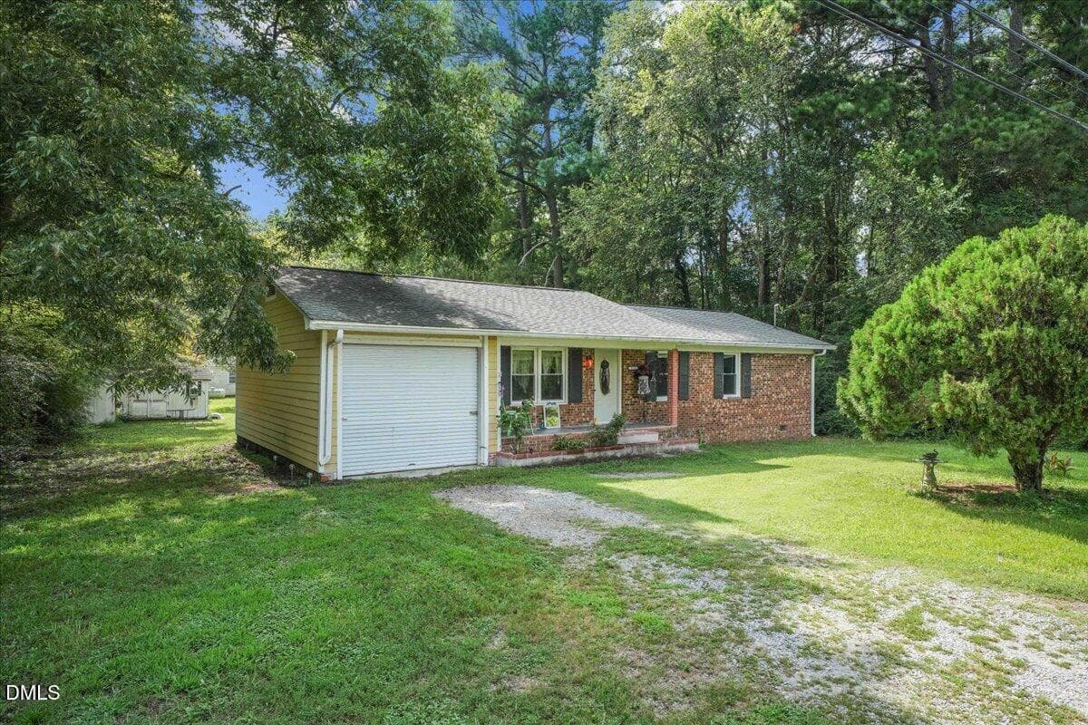 01-513 W 1st St-1 - 513 W 1st Street, Kenly, NC 27542, Kenly