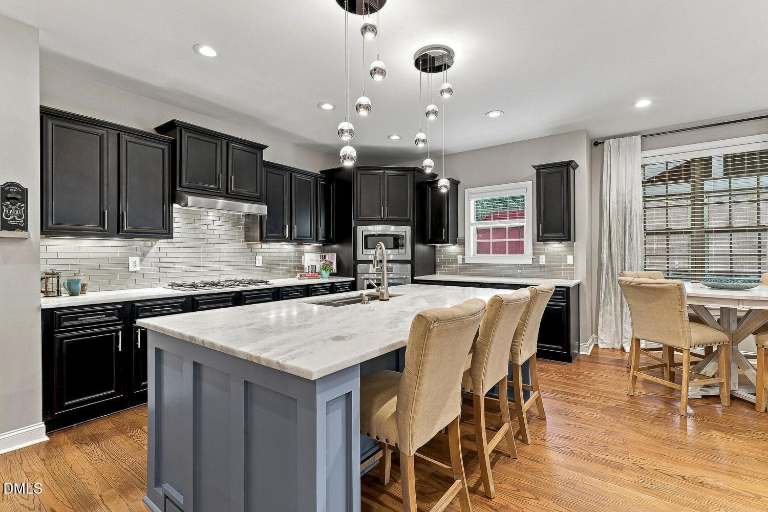 017-065-KitchenBreakfast Bar-1500x1000 - 1993 Steeple Chase Bend, Apex, NC 27502