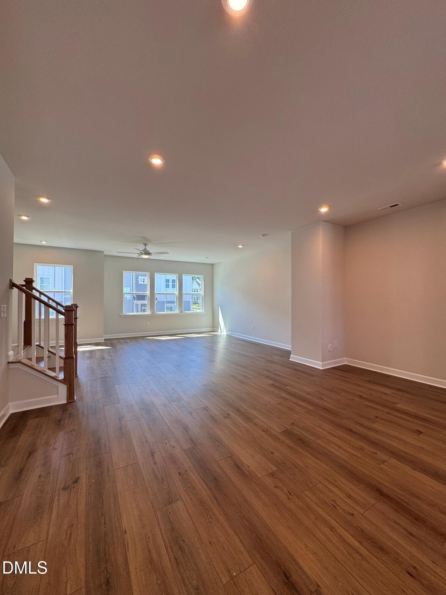 HVM44 dining to family - 702 Hyperion Alley, Wake Forest, NC 27587