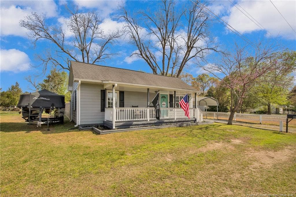 Photo 4 - 191 S Green Street, Parkton, NC 28371, Parkton